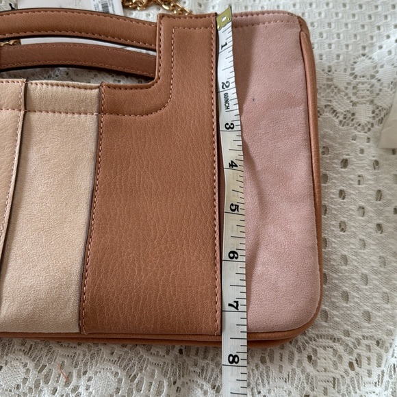 Lauren Conrad Clutch/Purse with removable Strap NWT - Picture 8 of 9